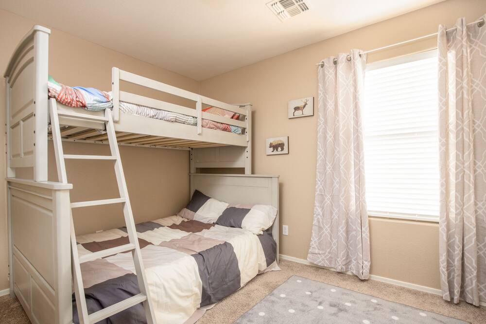 Photo of Bedroom in Superstition Springs