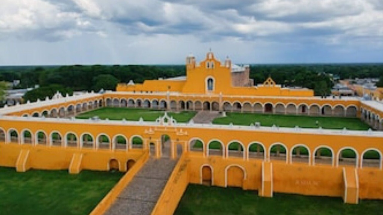 Photo of Others in Izamal