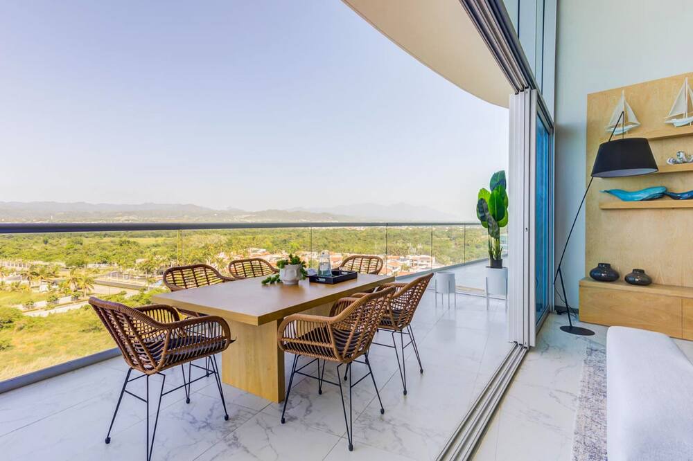 Photo of Outdoor in Flamingos