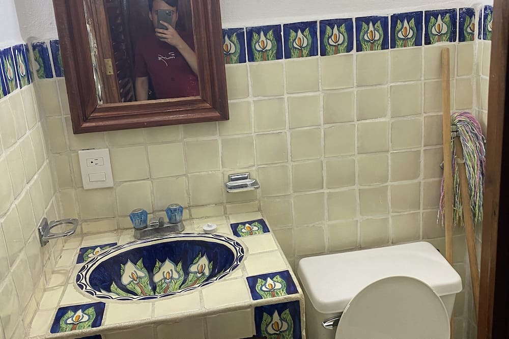 Photo of Bathroom in Emiliano Zapata