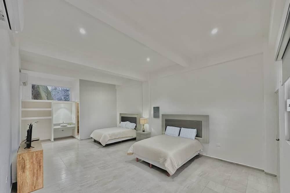 Photo of Bedroom in Paraiso