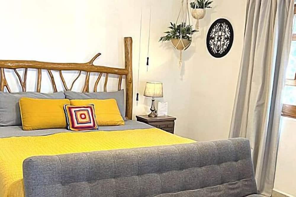 Photo of Bedroom in Perula