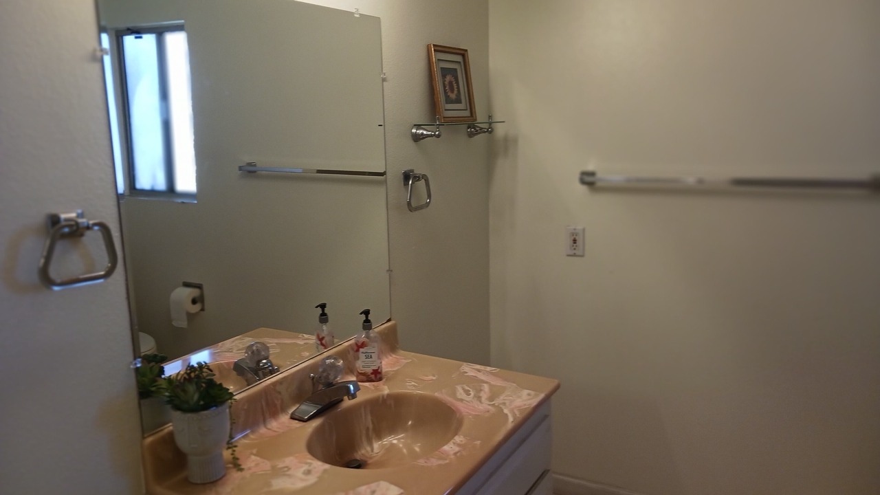 Photo of Bathroom in Los Angeles