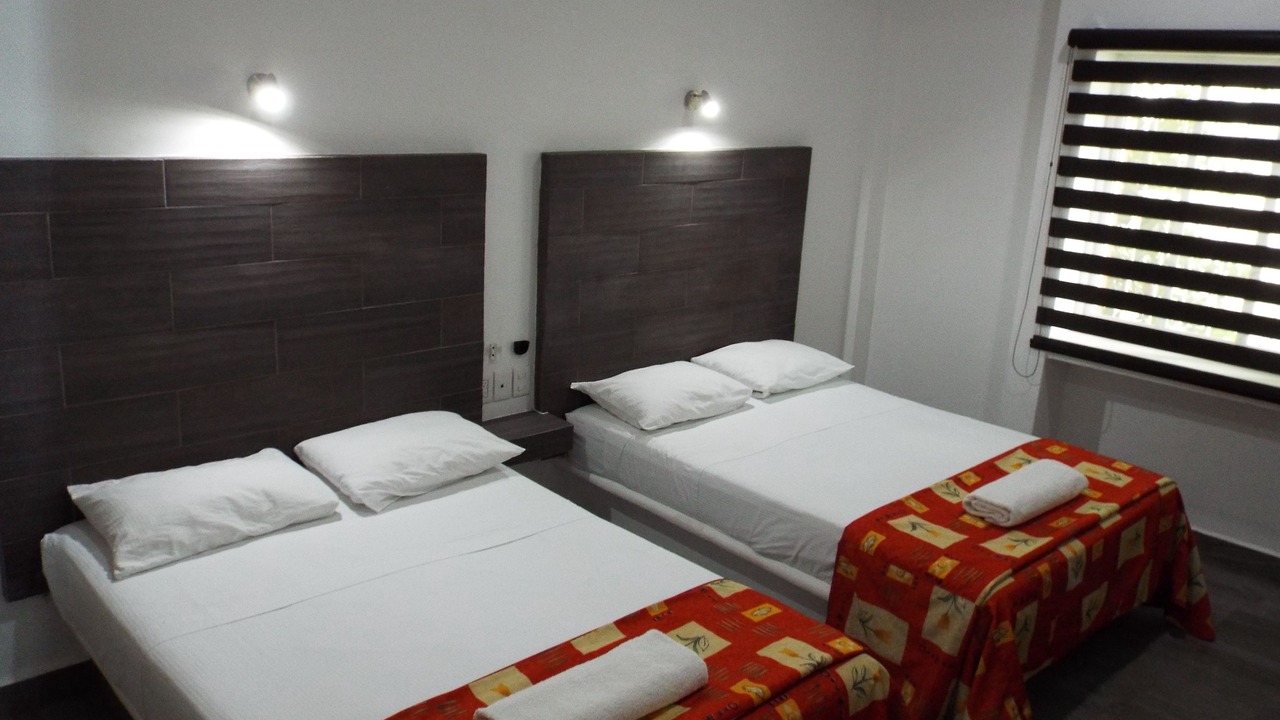 Photo of Bedroom in R