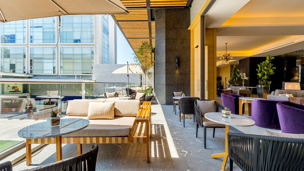 Photo of Patio Balcony in Financial District