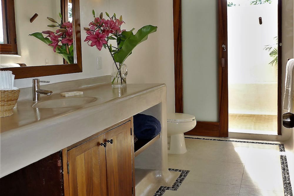 Photo of Bathroom in Cerro del Vigia
