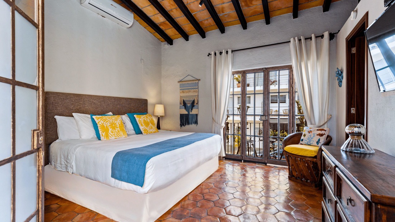 Photo of Bedroom in Romantic Zone