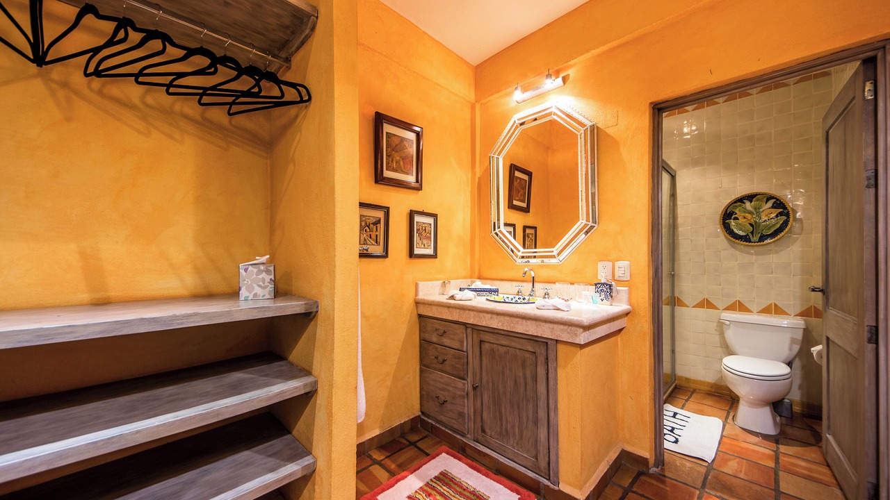 Photo of Bathroom in Romantic Zone