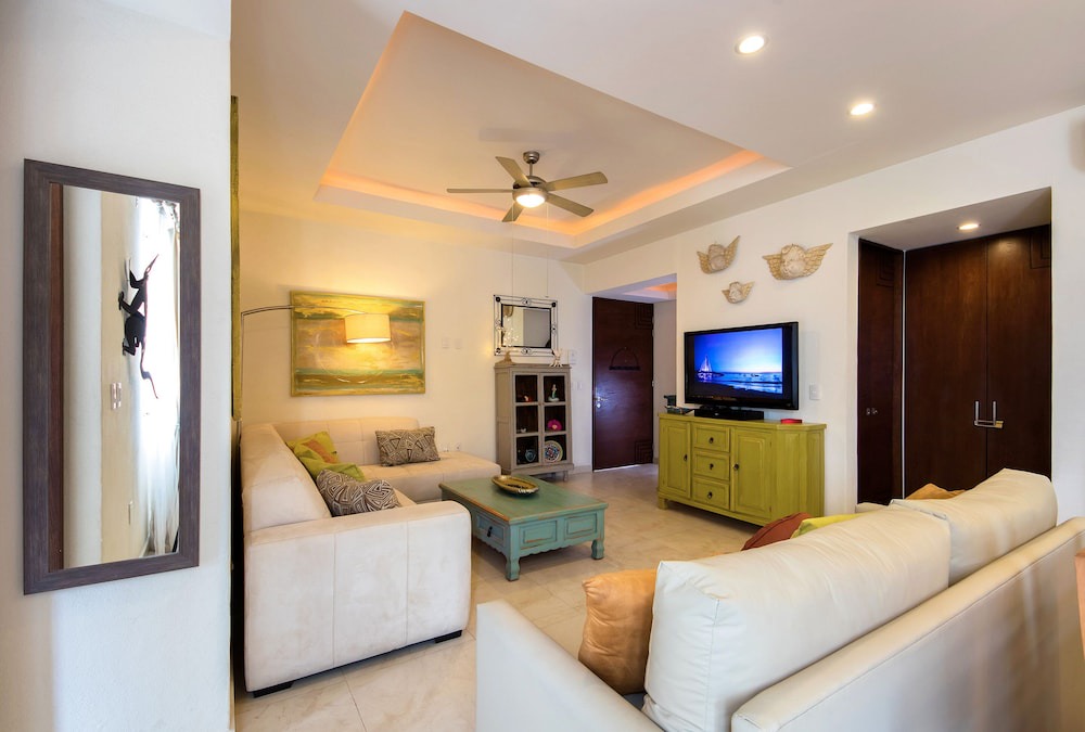 Photo of Livingroom in Romantic Zone
