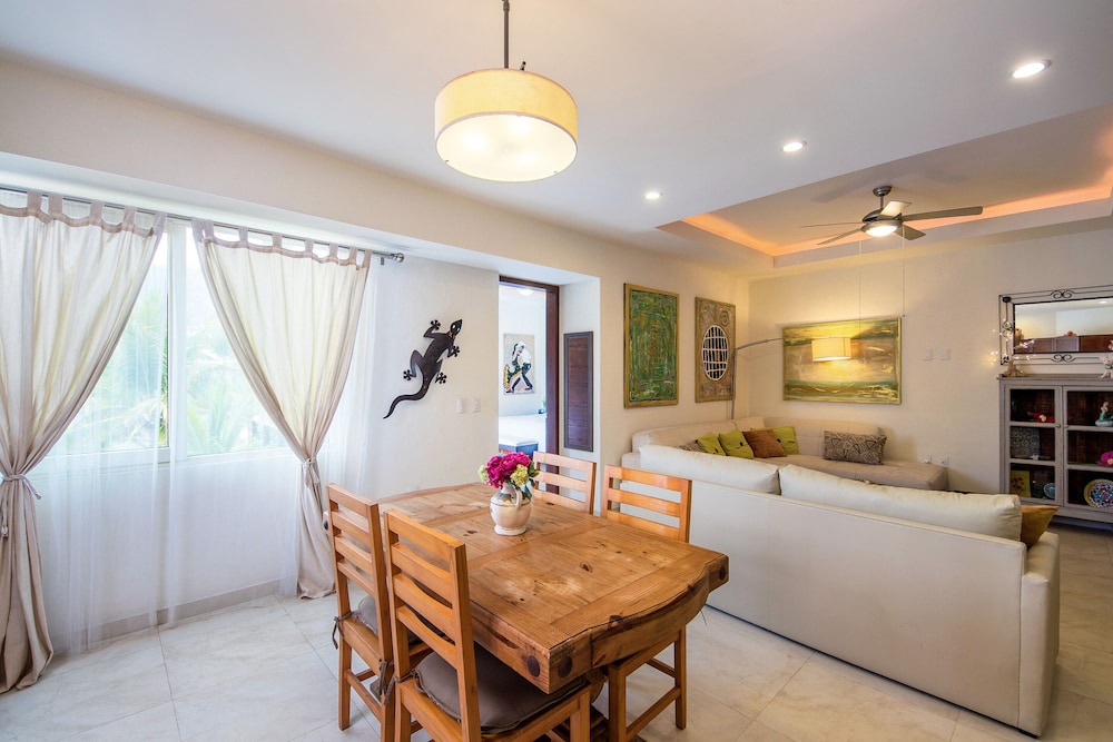 Photo of Kitchen in Romantic Zone