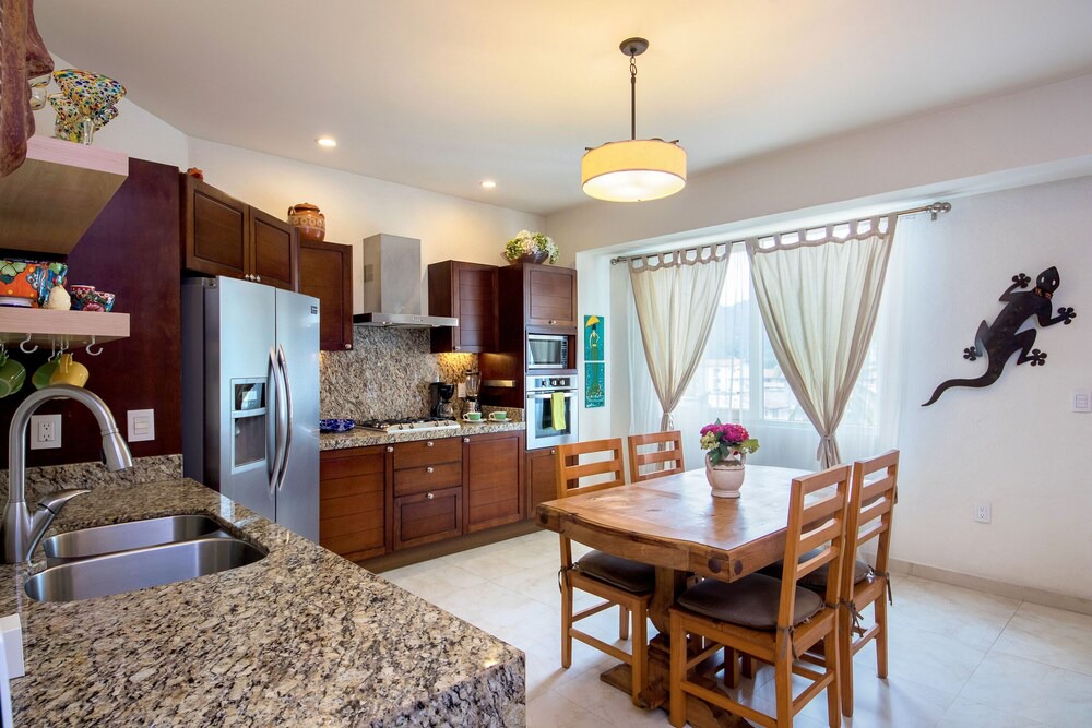 Photo of Kitchen in Romantic Zone