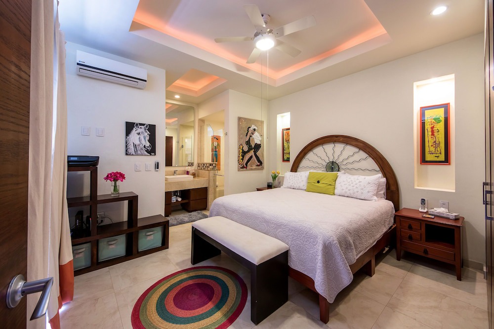 Photo of Bedroom in Romantic Zone