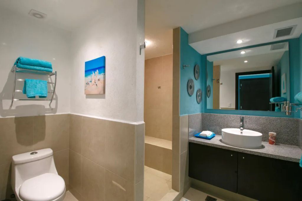 Photo of Bathroom in North Hotel Zone