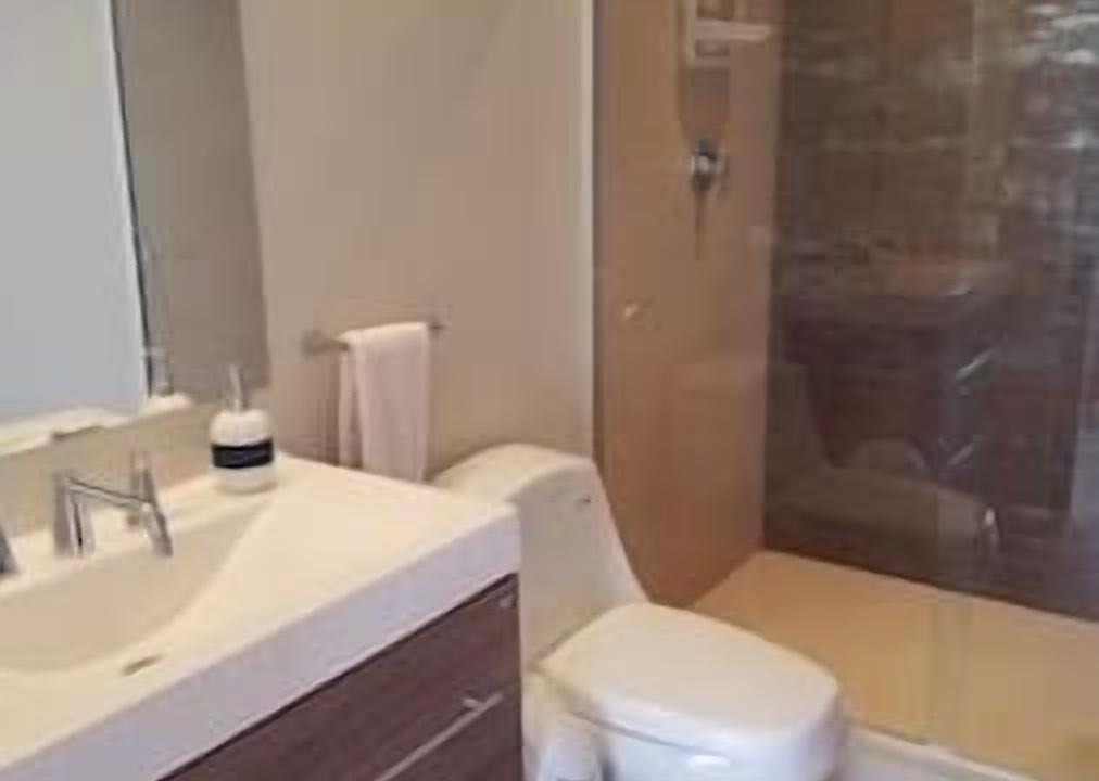 Photo of Bathroom in Anahuac