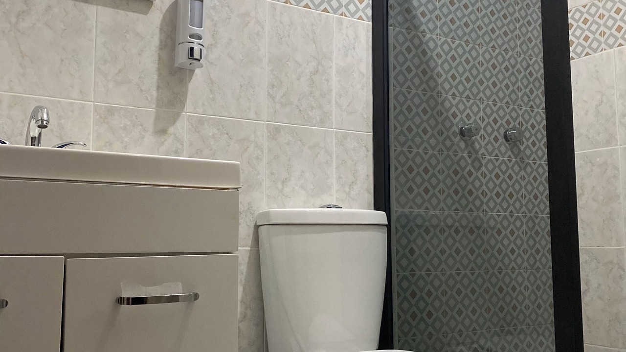 Photo of Bathroom in La Salle 2