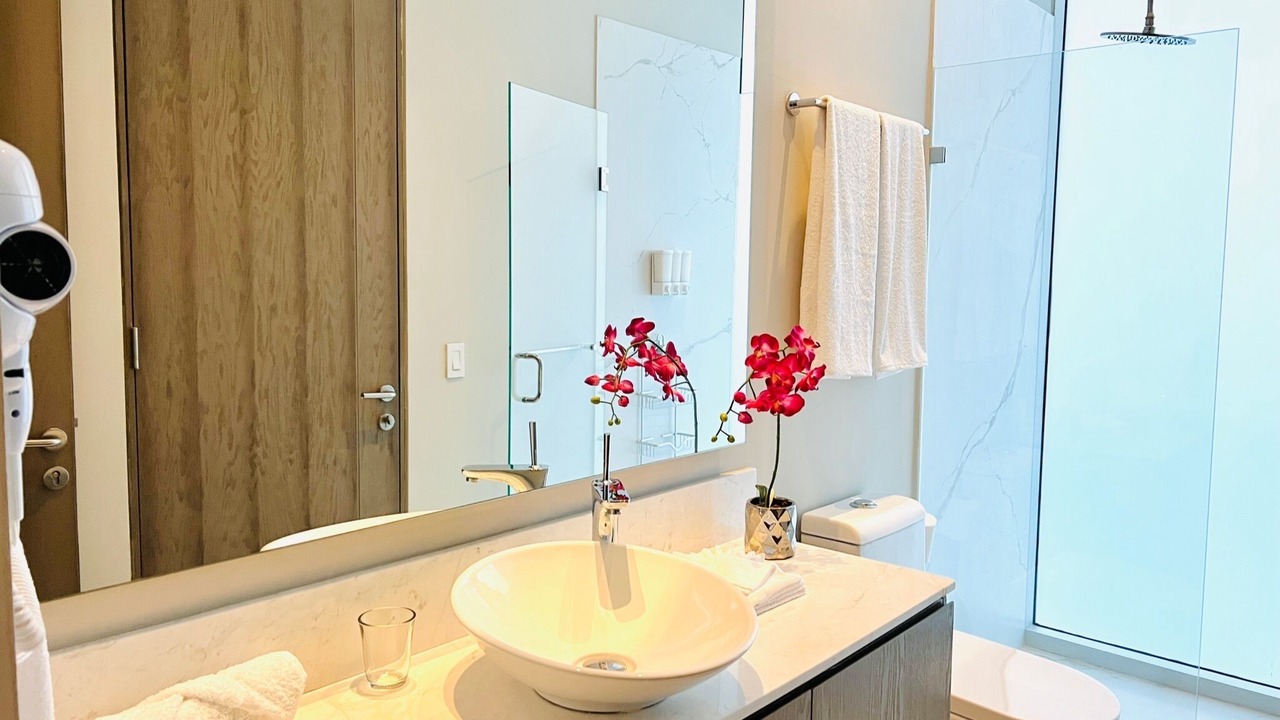 Photo of Bathroom in Flamingos