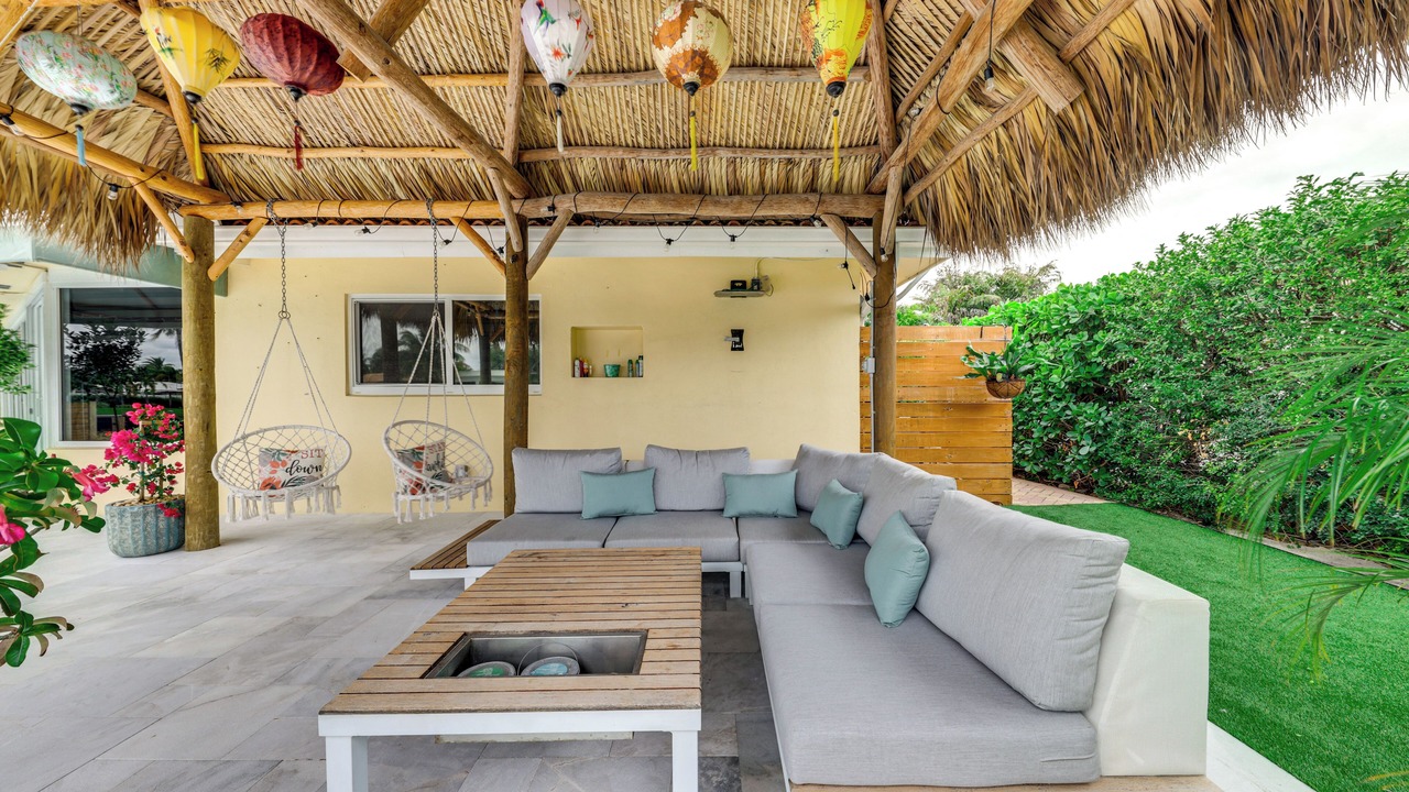 Photo of Patio Balcony in Garden Isles
