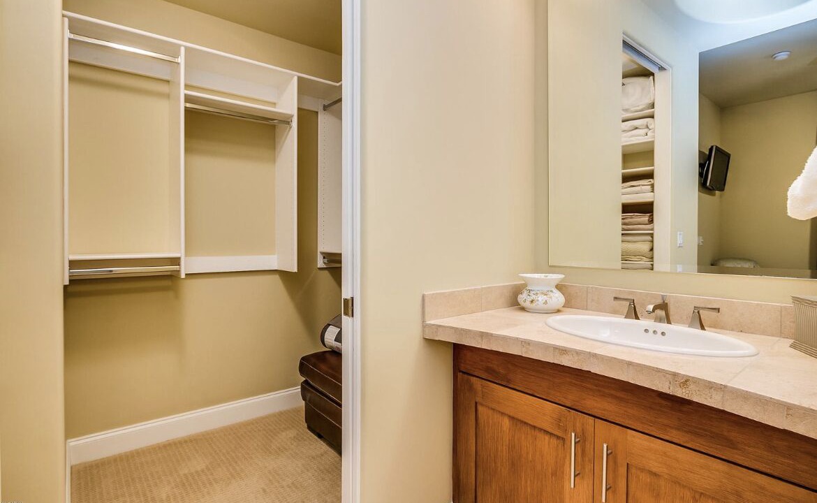 Photo of Bathroom in Alta Vista Park