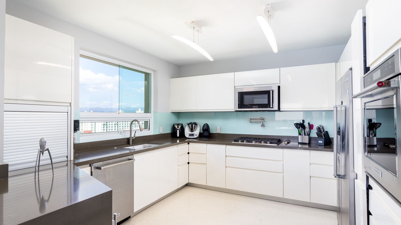 Photo of Kitchen in Flamingos