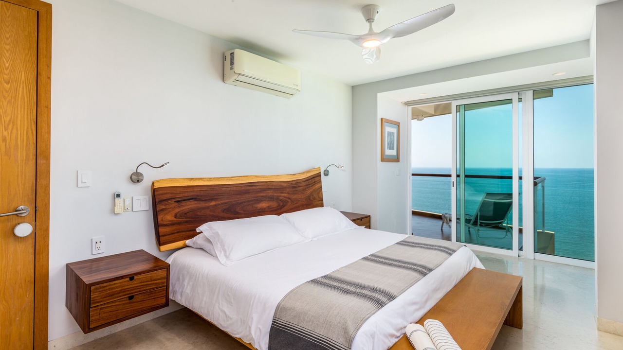 Photo of Bedroom in Flamingos