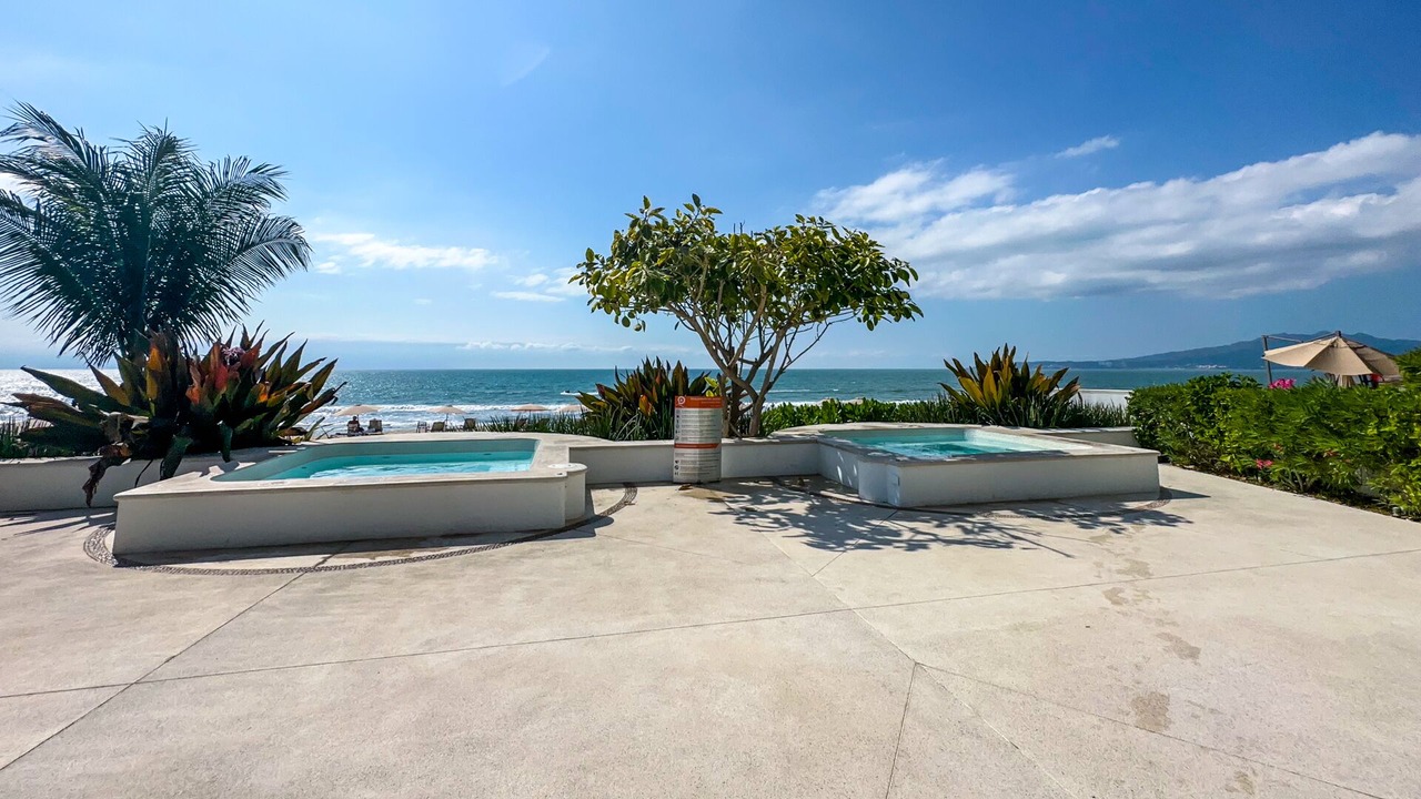 Photo of Patio Balcony in Flamingos