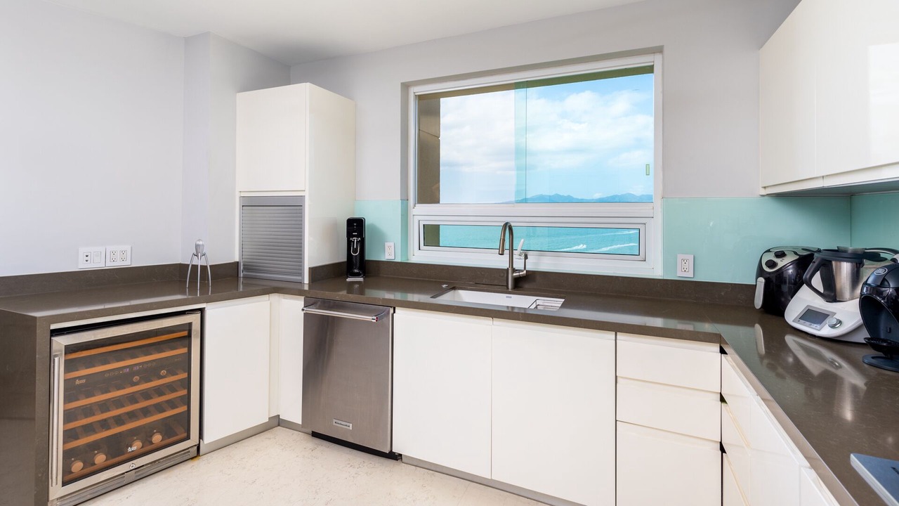 Photo of Kitchen in Flamingos