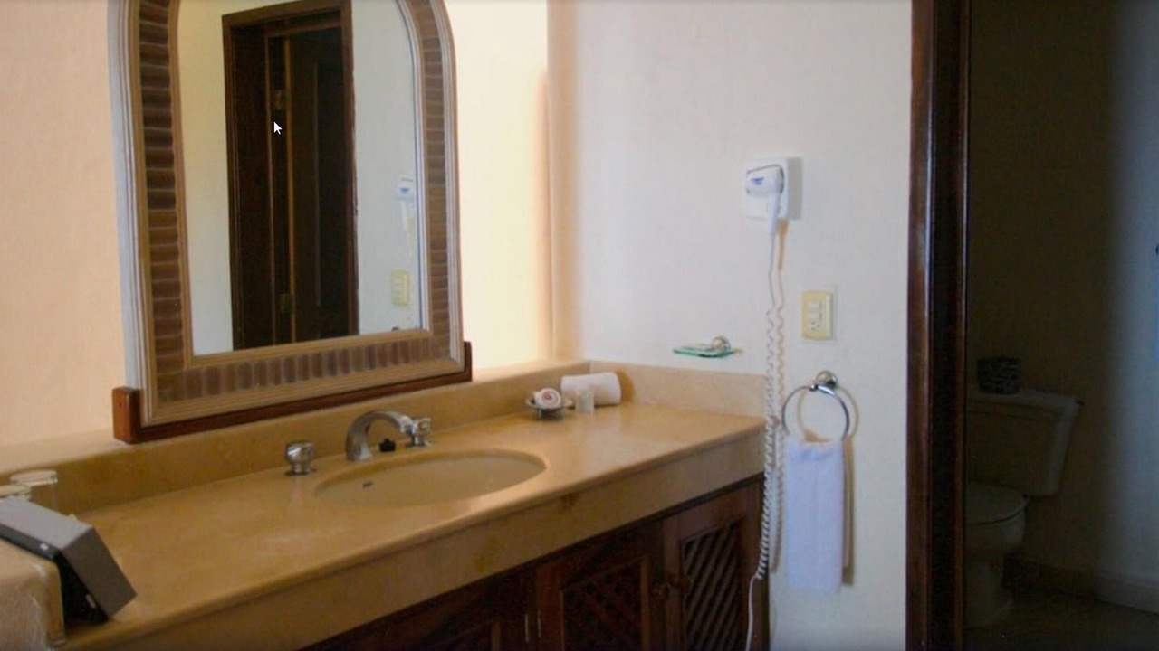Photo of Bathroom in South Hotel Zone