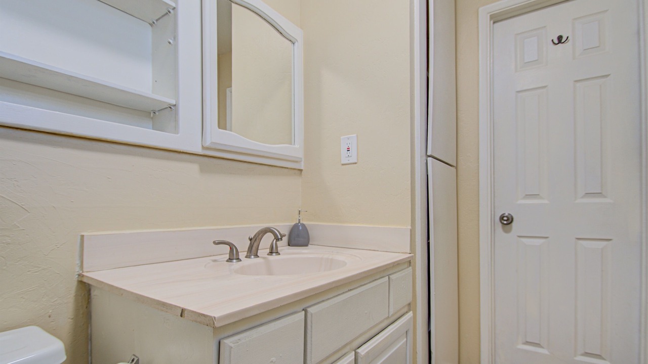 Photo of Bathroom in Garfield