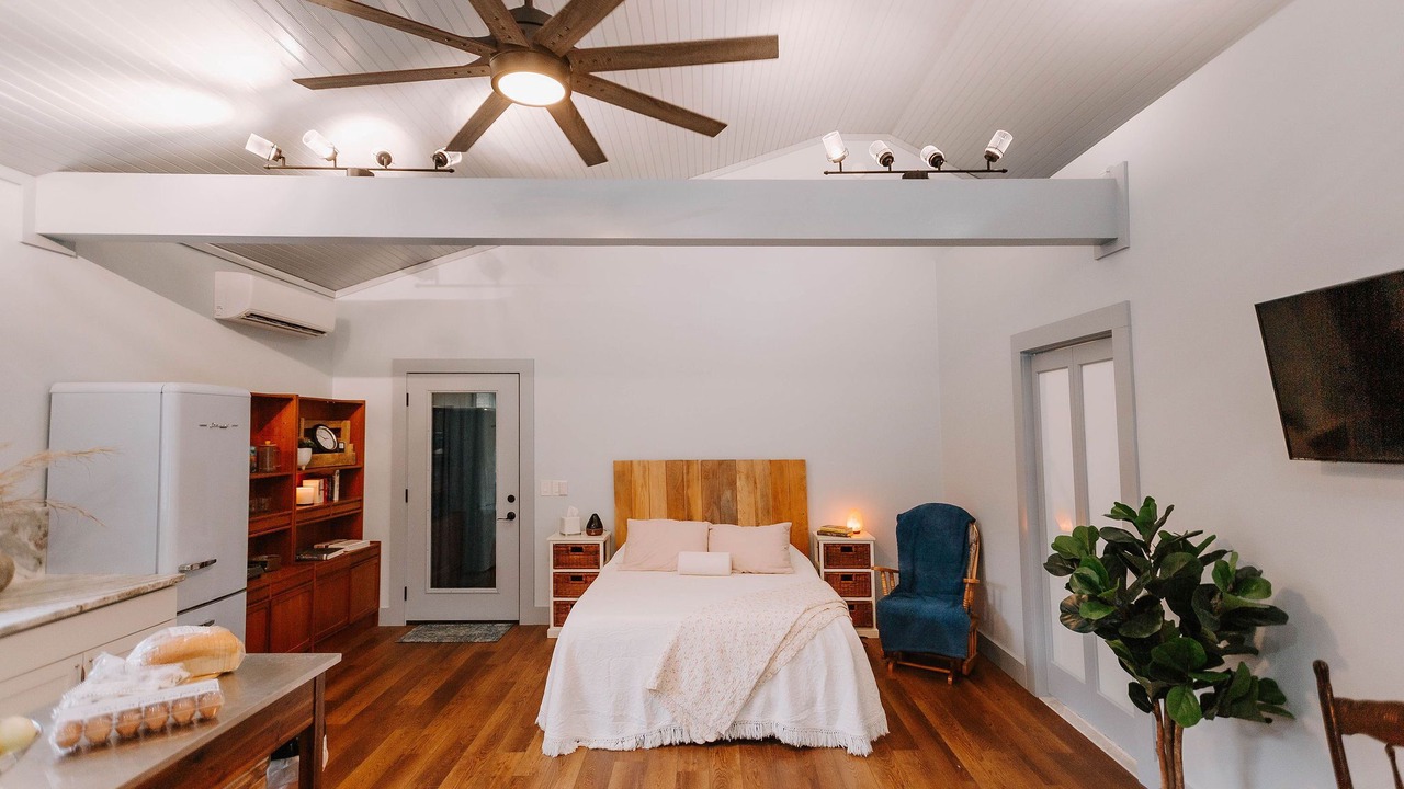 Photo of Bedroom in Muddy Pond