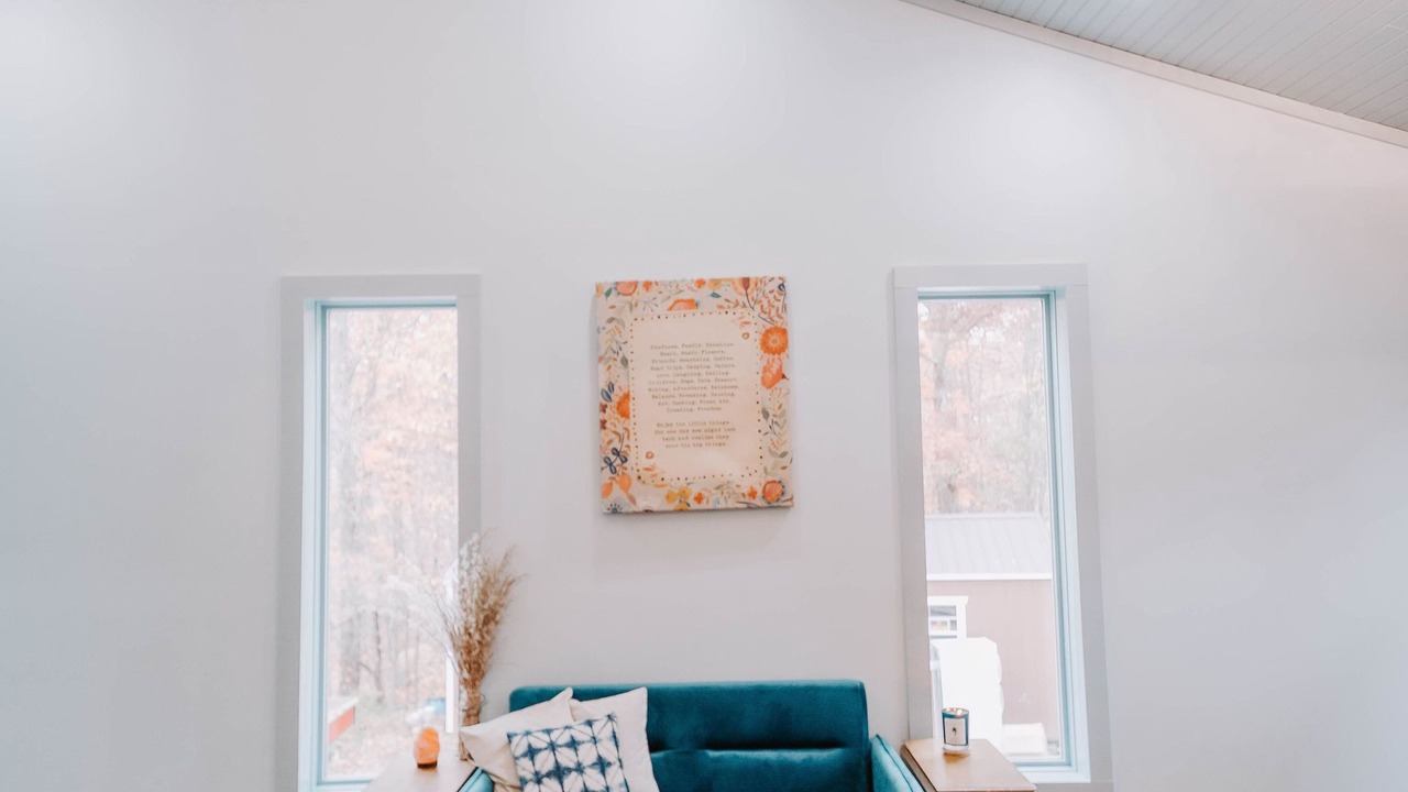 Photo of Livingroom in Muddy Pond