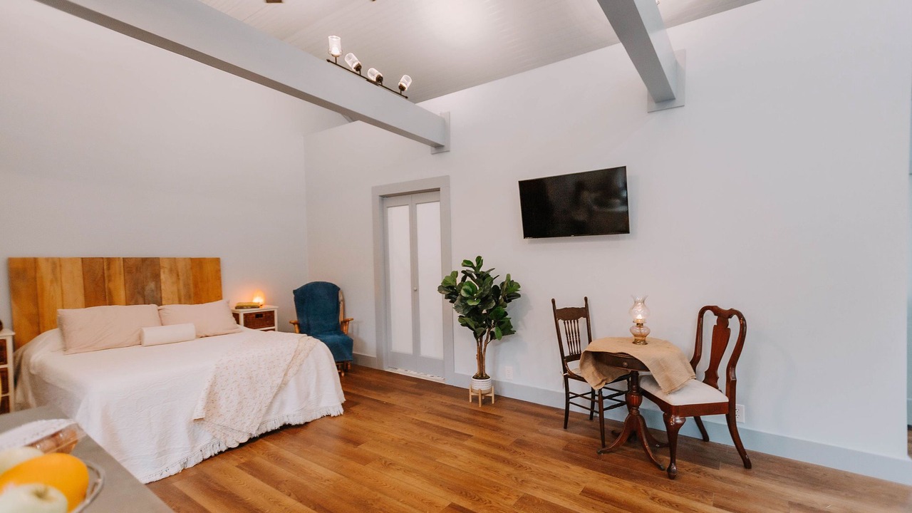 Photo of Bedroom in Muddy Pond