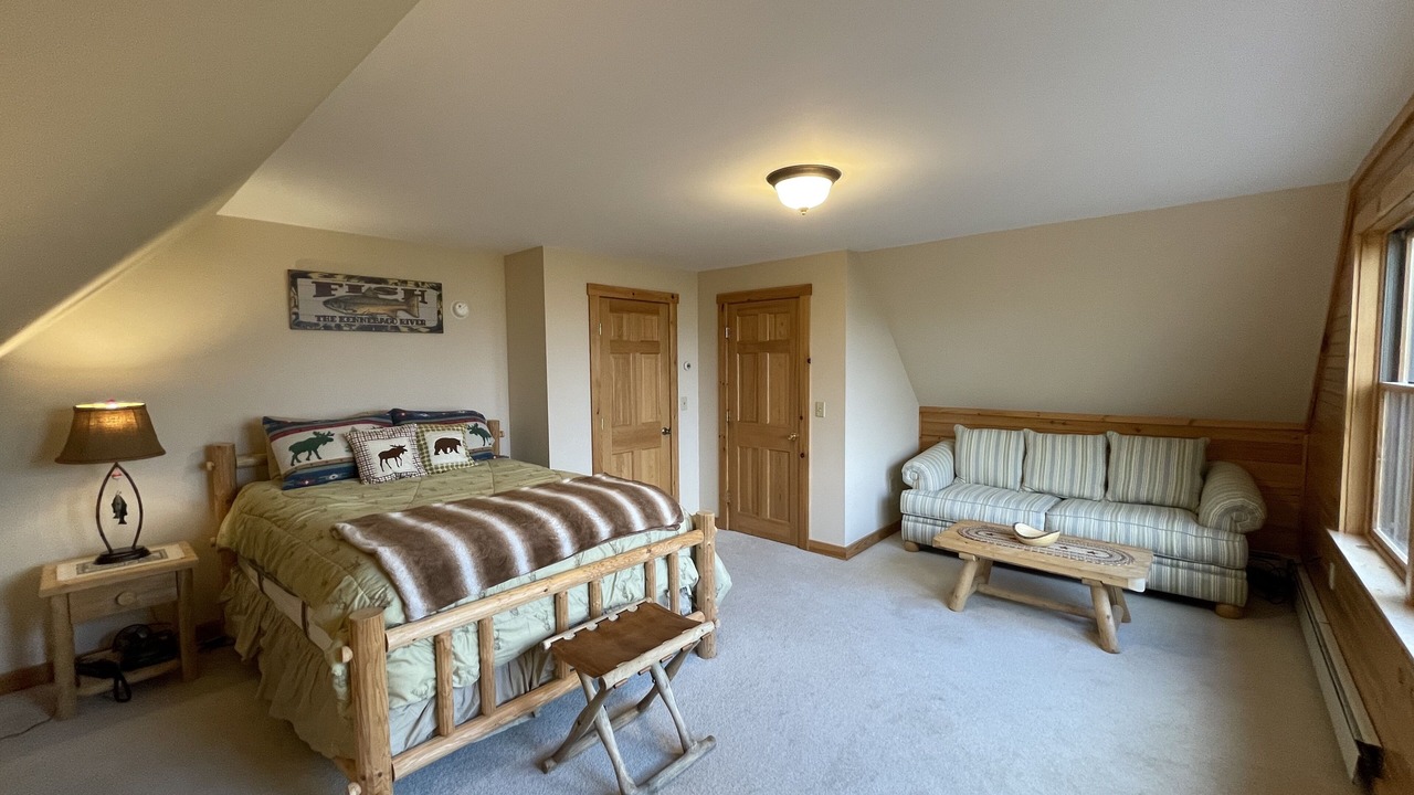 Photo of Bedroom in Sandy River