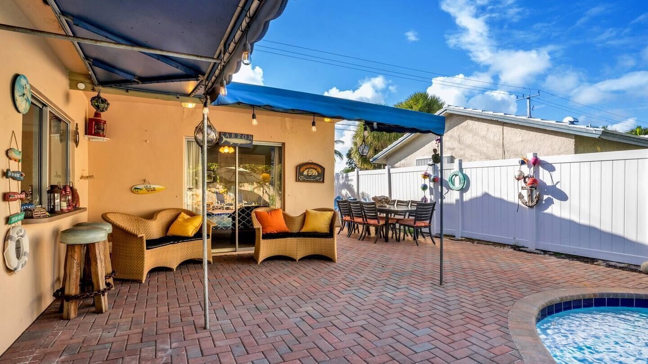 Photo of Outdoor in Garden Isles