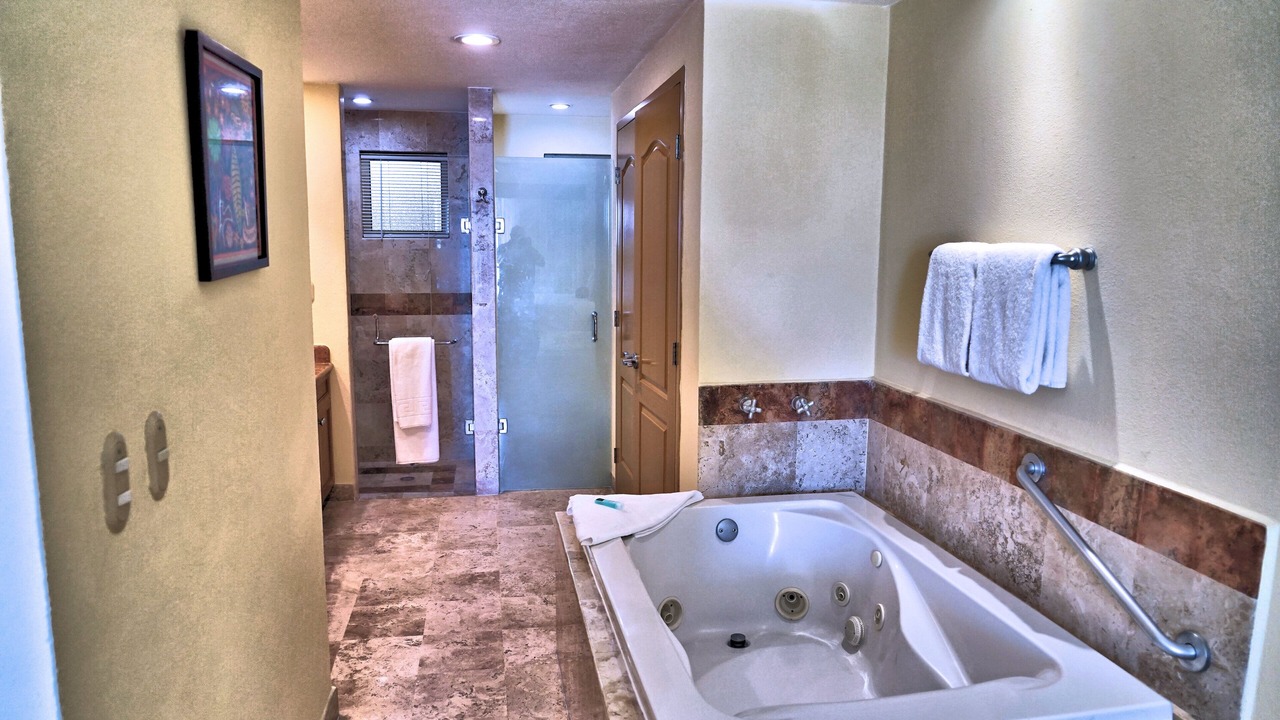Photo of Bathroom in Isla Iguana