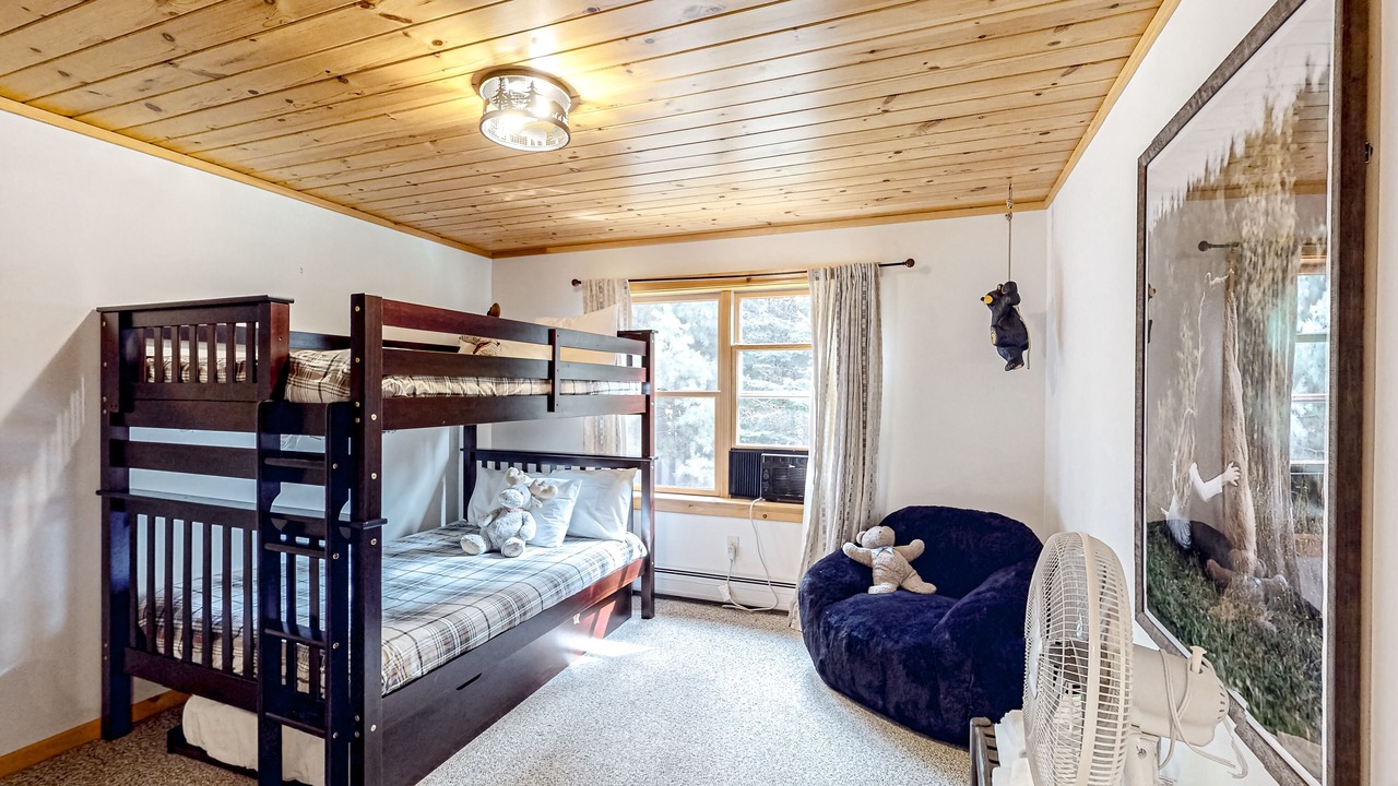Photo of Bedroom in Rumford Center