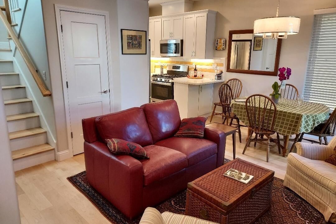 Photo of Livingroom in East Sacramento