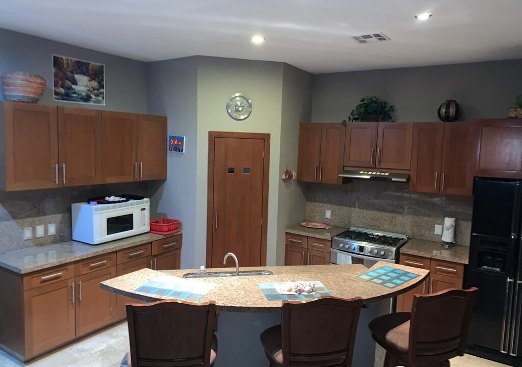 Photo of Kitchen in Laguna Shores