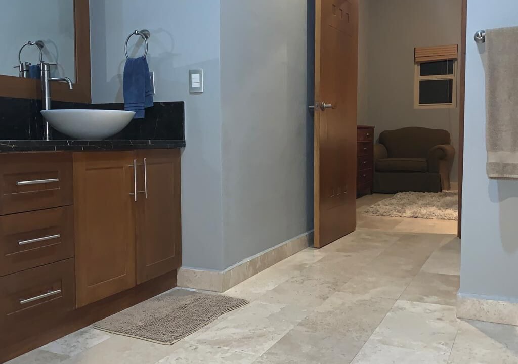 Photo of Bathroom in Laguna Shores