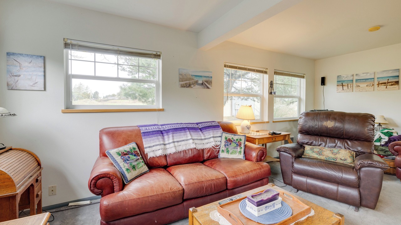 Photo of Livingroom in Warrenton