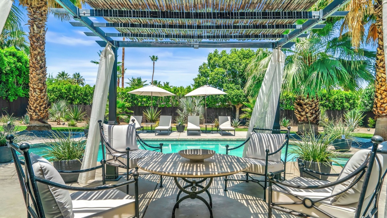 Photo of Outdoor in Magnesia Falls Cove