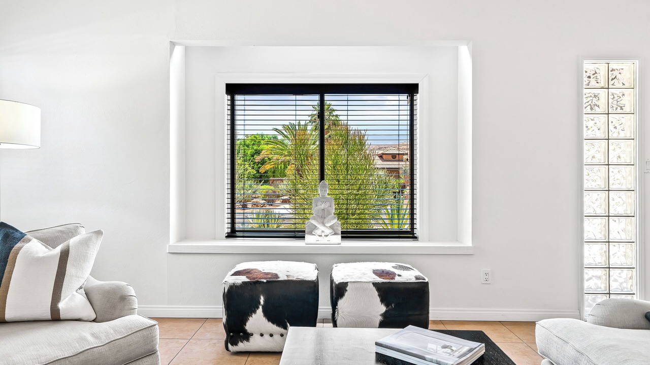 Photo of Livingroom in Magnesia Falls Cove