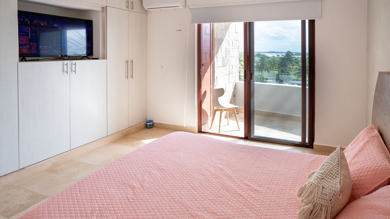 Photo of Bedroom in Miramar