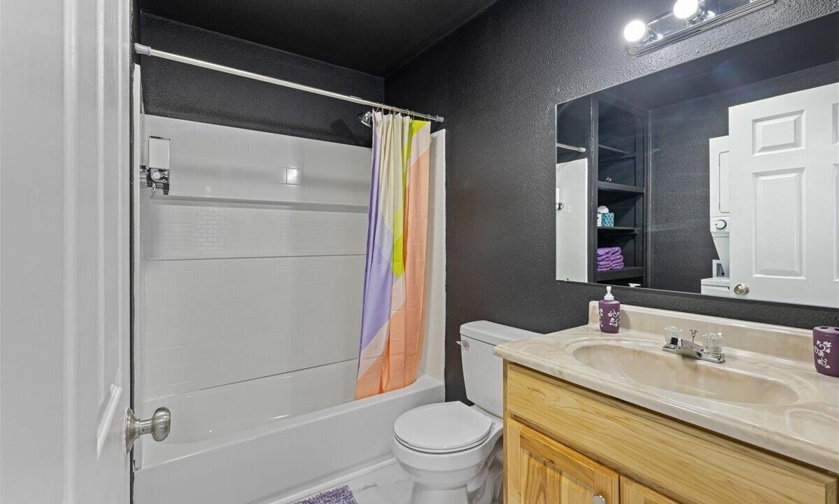 Photo of Bathroom in University Area