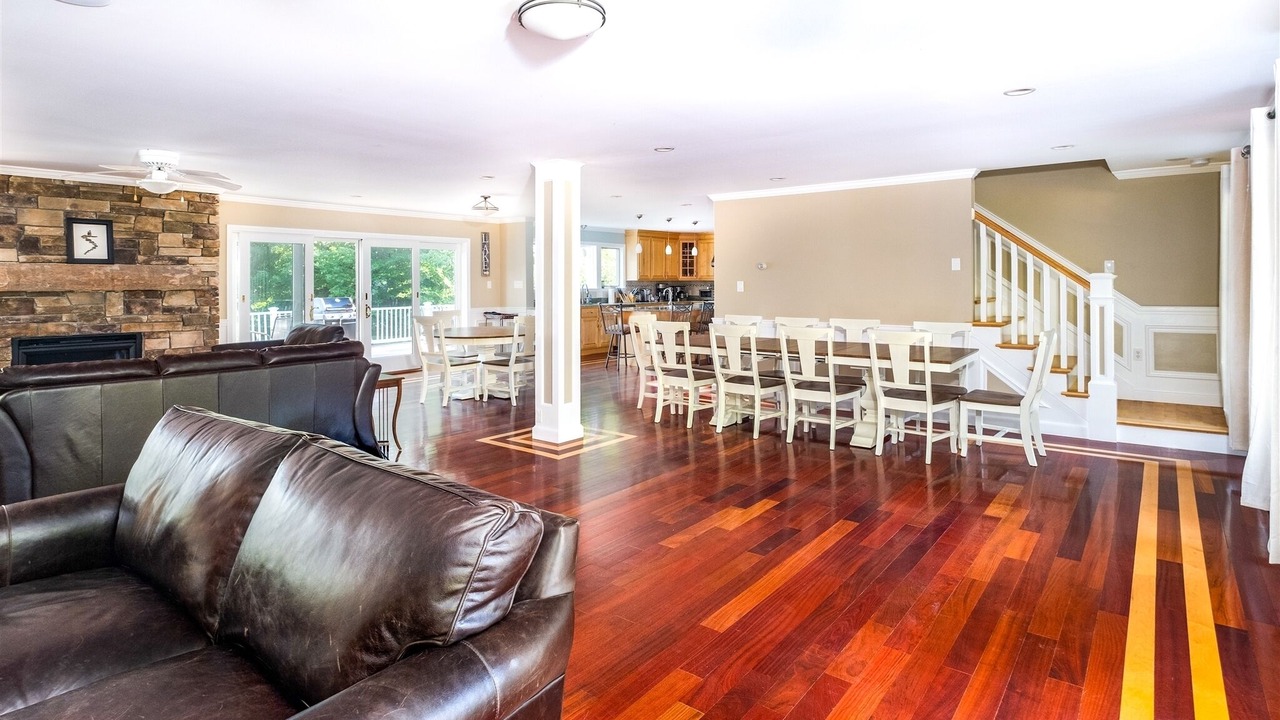 Photo of Livingroom in Harrison