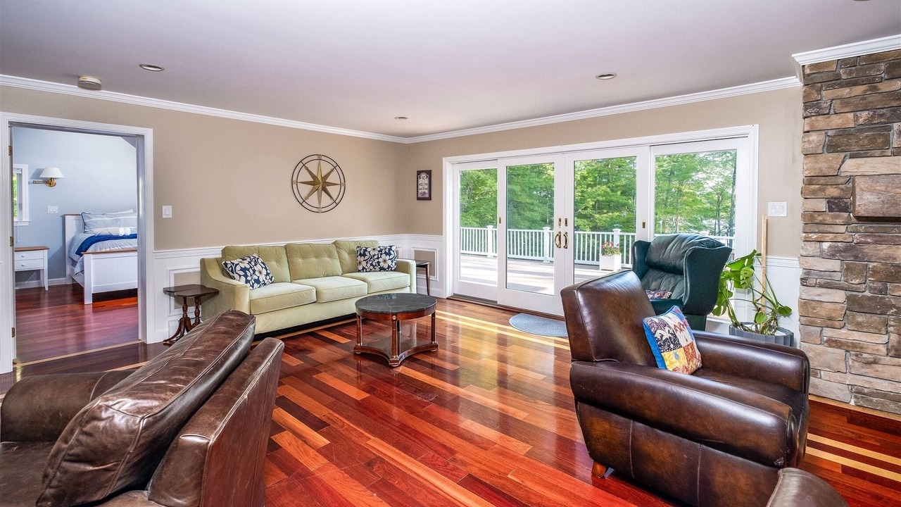 Photo of Livingroom in Harrison