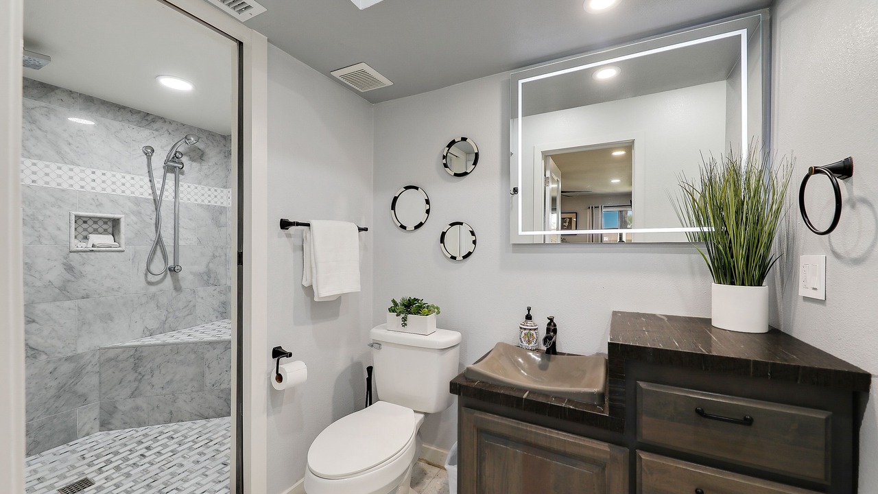 Photo of Bathroom in Twin Palms