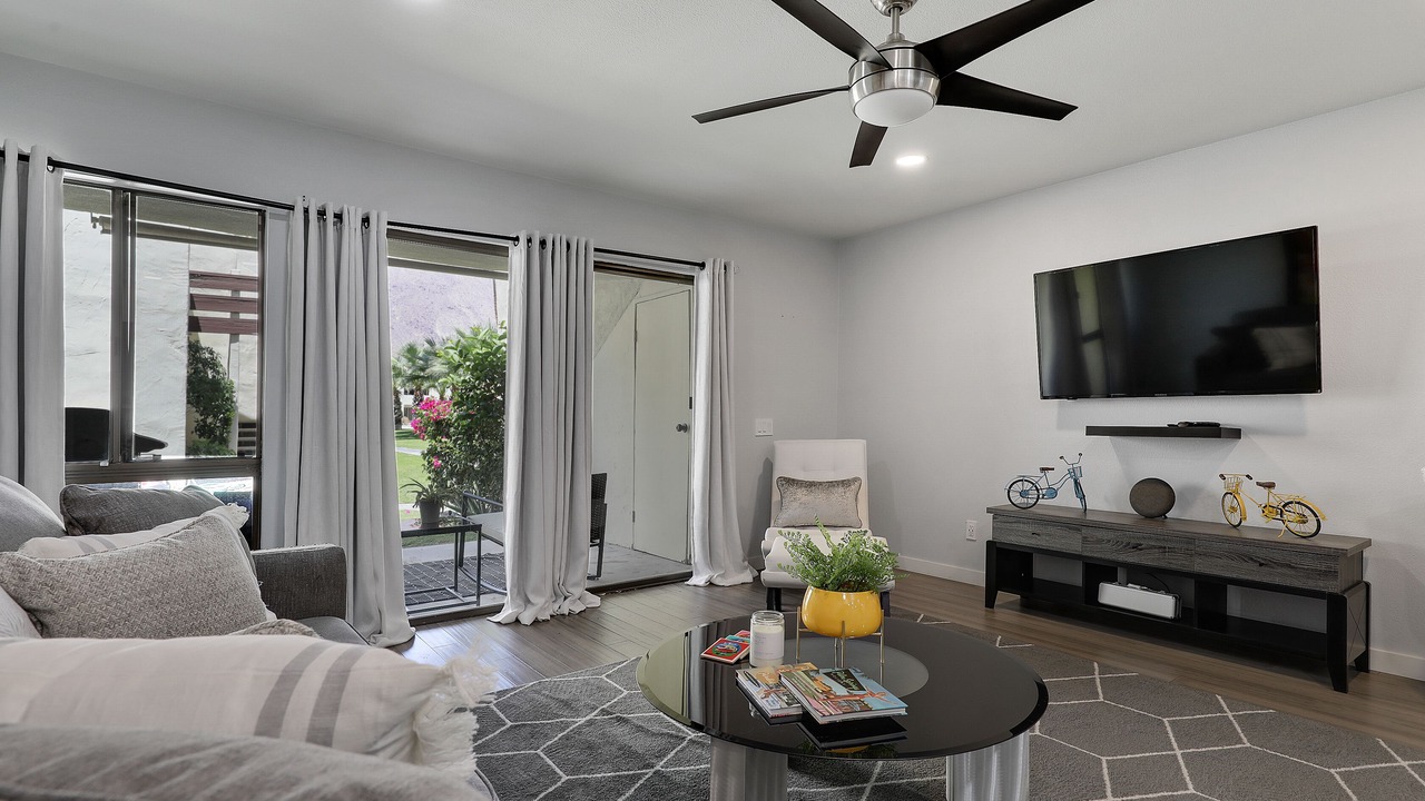 Photo of Livingroom in Twin Palms