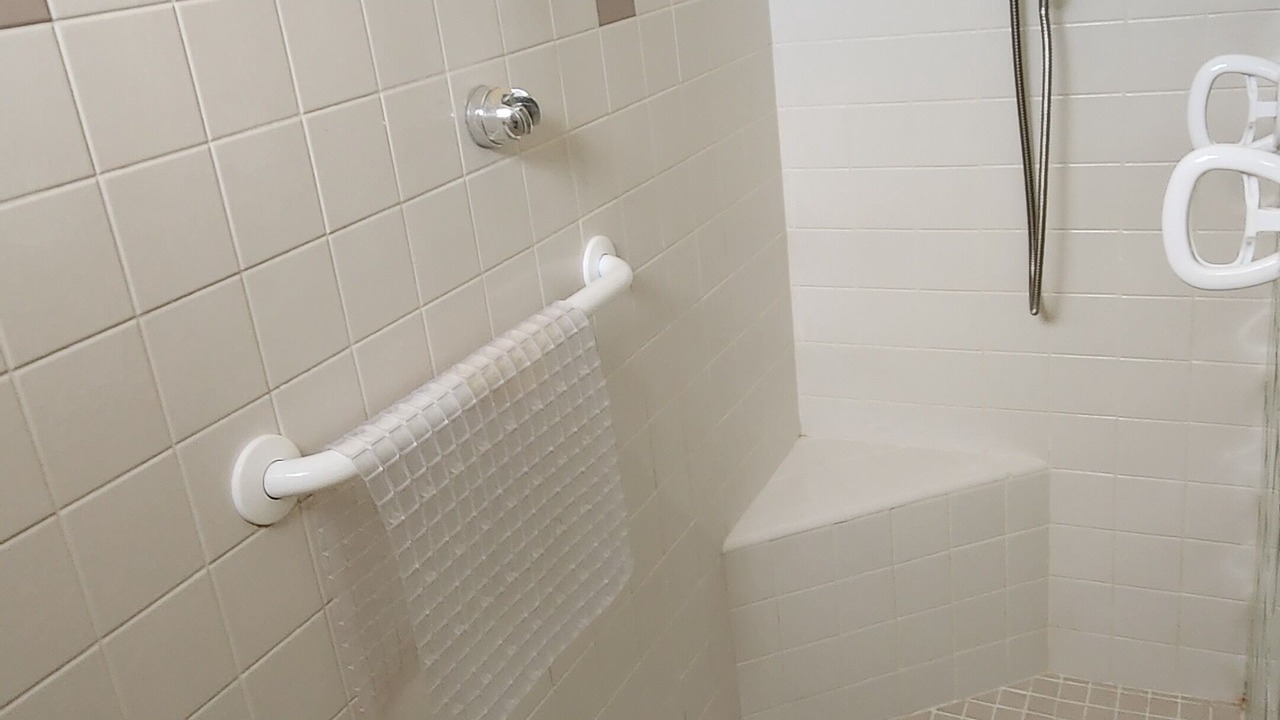 Photo of Bathroom in Foothills