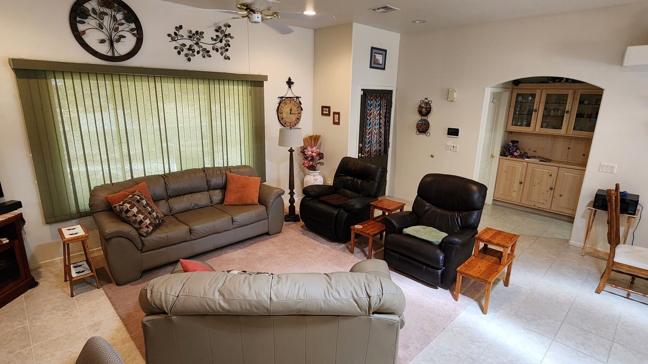 Photo of Livingroom in Foothills