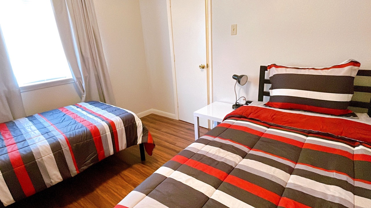 Photo of Bedroom in Southeast Arlington